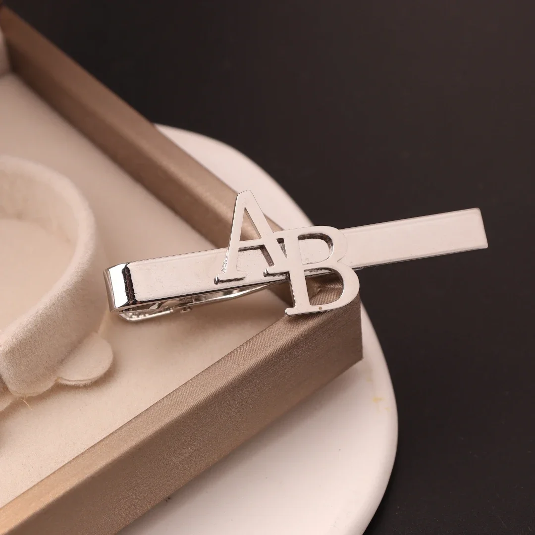 Fermacravatta con iniziali per - Men'S Grooming & Health Made Simple recensione e prezzo